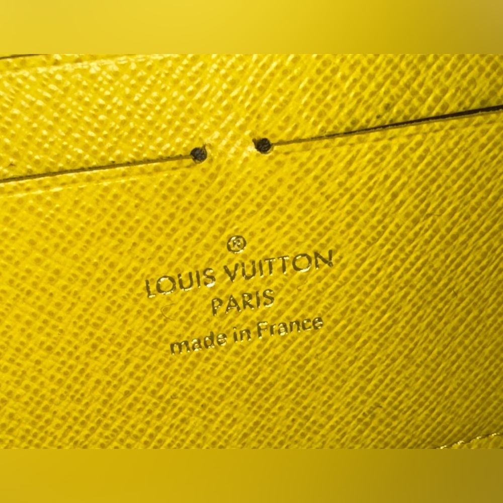 ✨Louis Vuitton Epi Leather zipper wallet✨ - Picture 11 of 15